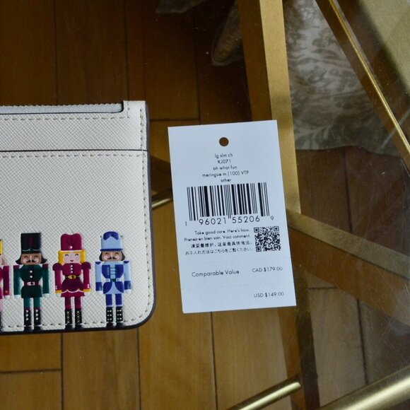 Kate Spade KJ071 Nutcracker Large Slim Cardholder - Picture 2 of 6